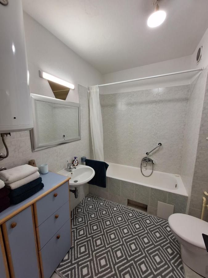 Two Bedroom Apartment Alma Zadar Luaran gambar